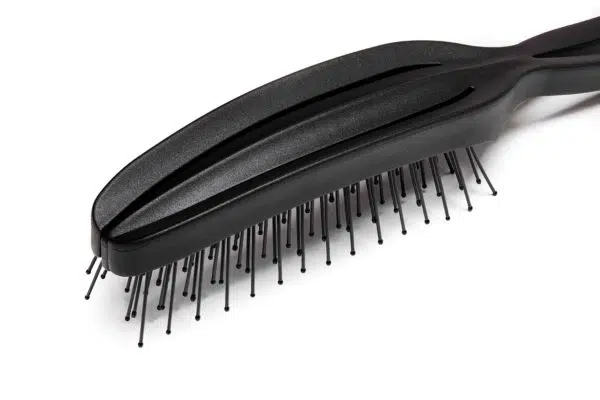 hair-brush-airy-2-back-carbon-anti-static-nylon-pins-641-acca-kappa-600×400.jpg