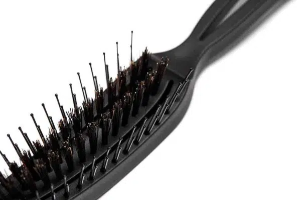 hair-brush-airy-3-carbon-pure-boar-bristles-resin-pins-anti-static-642-acca-kappa-600×400.jpg